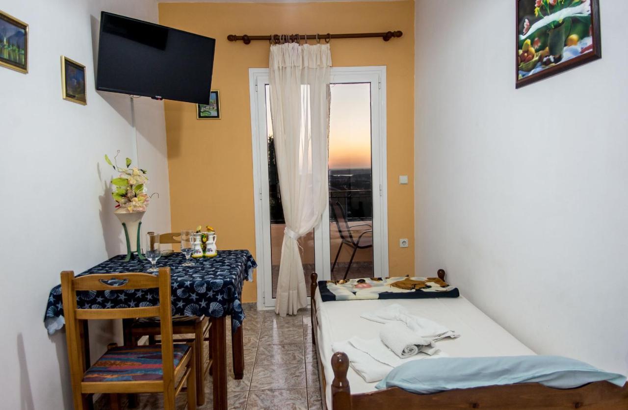 Aristotelis Apartments Razáta Kültér fotó
