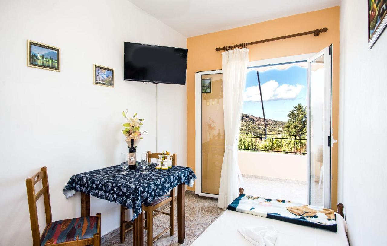 Aristotelis Apartments Razáta Kültér fotó